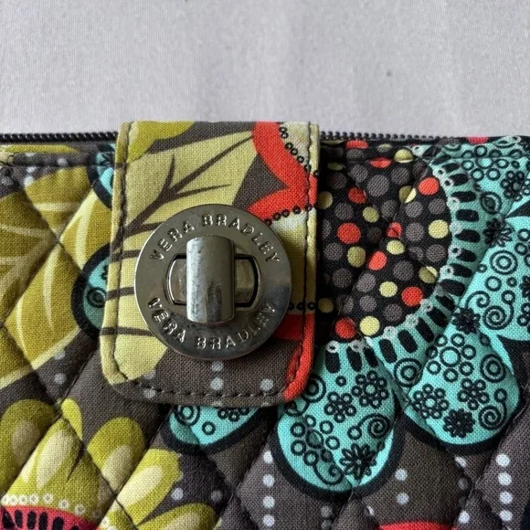 ⭐️⭐️⭐️Vera Bradley Paisley Glenna Floral Clutch Wallet Bag Purse COTTAGE EUC - Picture 2 of 10